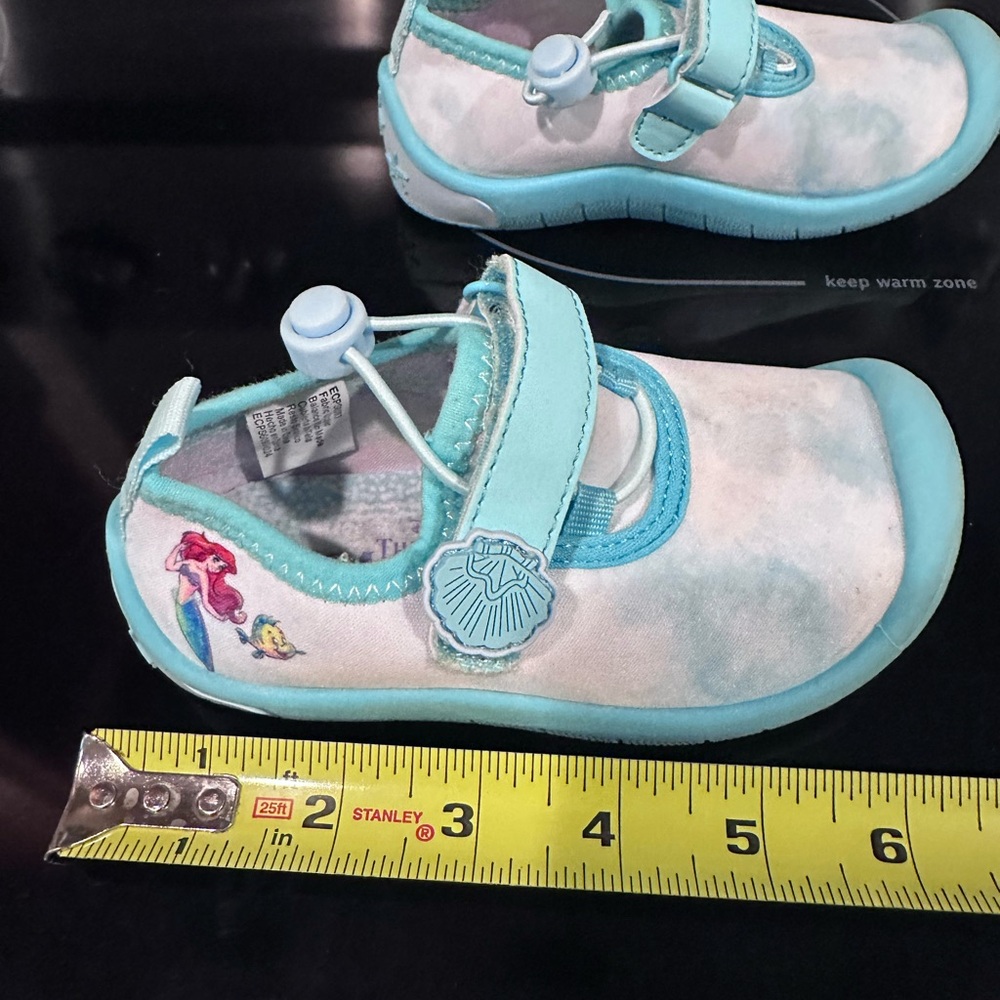 Ariel Princess SHOES Girls 7/8 Toddler Quick Dry Water Pool Beach Shoes Mermaid - Picture 9 of 11